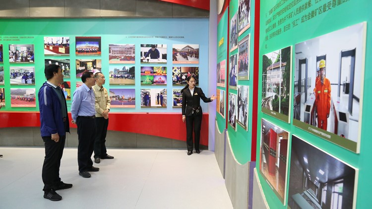 全國(guó)政協(xié)常委，省政協(xié)副主席尚勛武調(diào)研金徽股份時(shí)強(qiáng)調(diào)要加強(qiáng)科技創(chuàng)新與人才培養(yǎng)